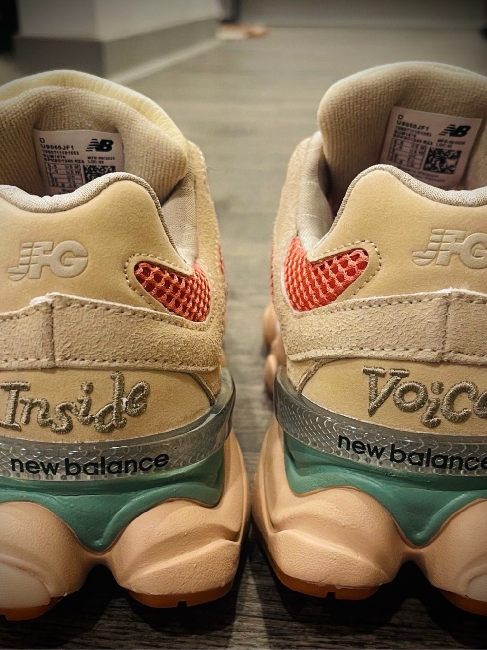 New Balance 9060 Special Edition Women’s Sneakers Size 8-NEW! - Picture 2 of 3